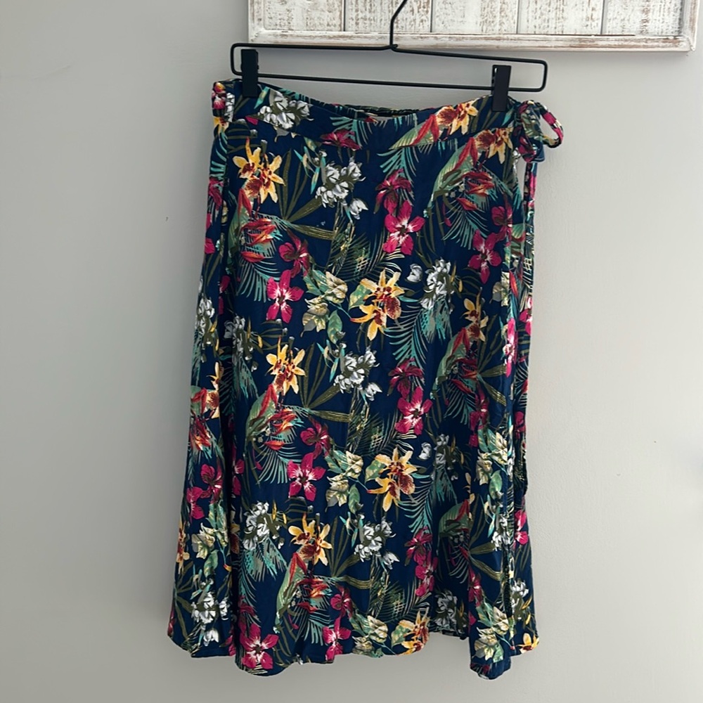 ModCloth Blue Tropical Rayon Wrap Skirt Size L